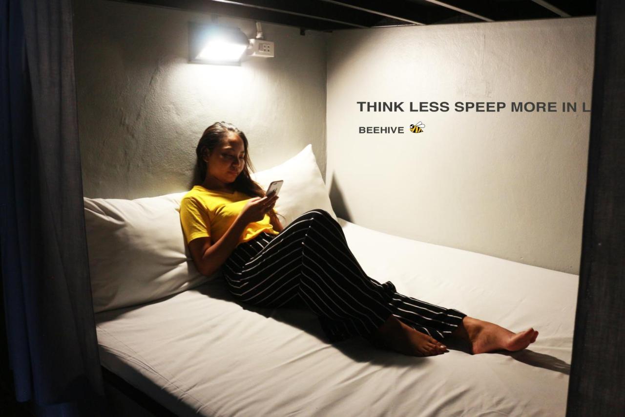 Beehive Phuket Old Town Hostel Exterior foto