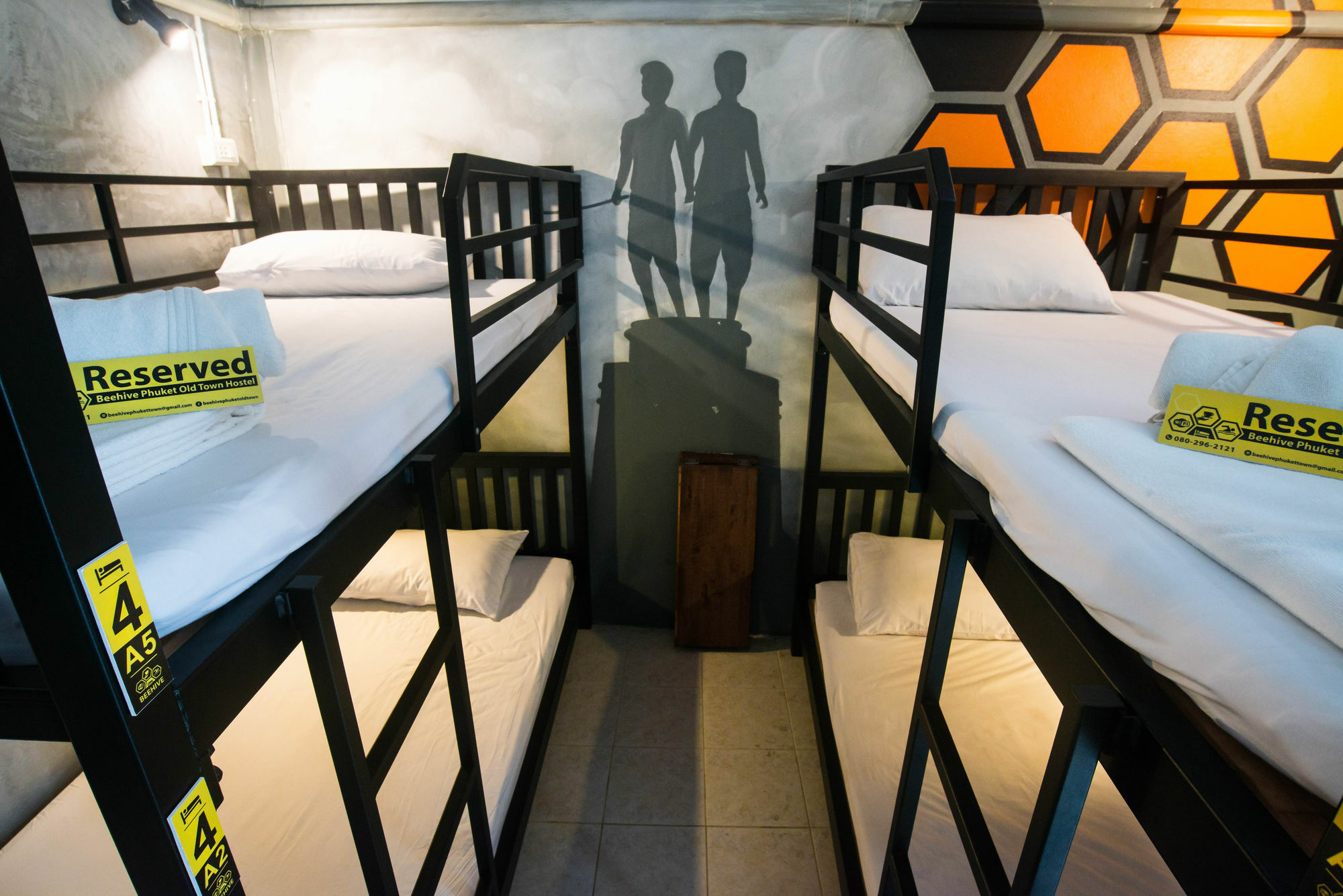 Beehive Phuket Old Town Hostel Exterior foto